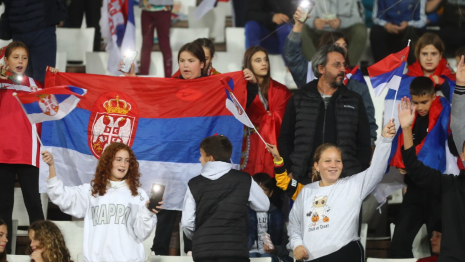 KAKVA PODRŠKA ZA "ORLOVE" Sjajnu atmosferu napravili su Srbi u Oslu (VIDEO)