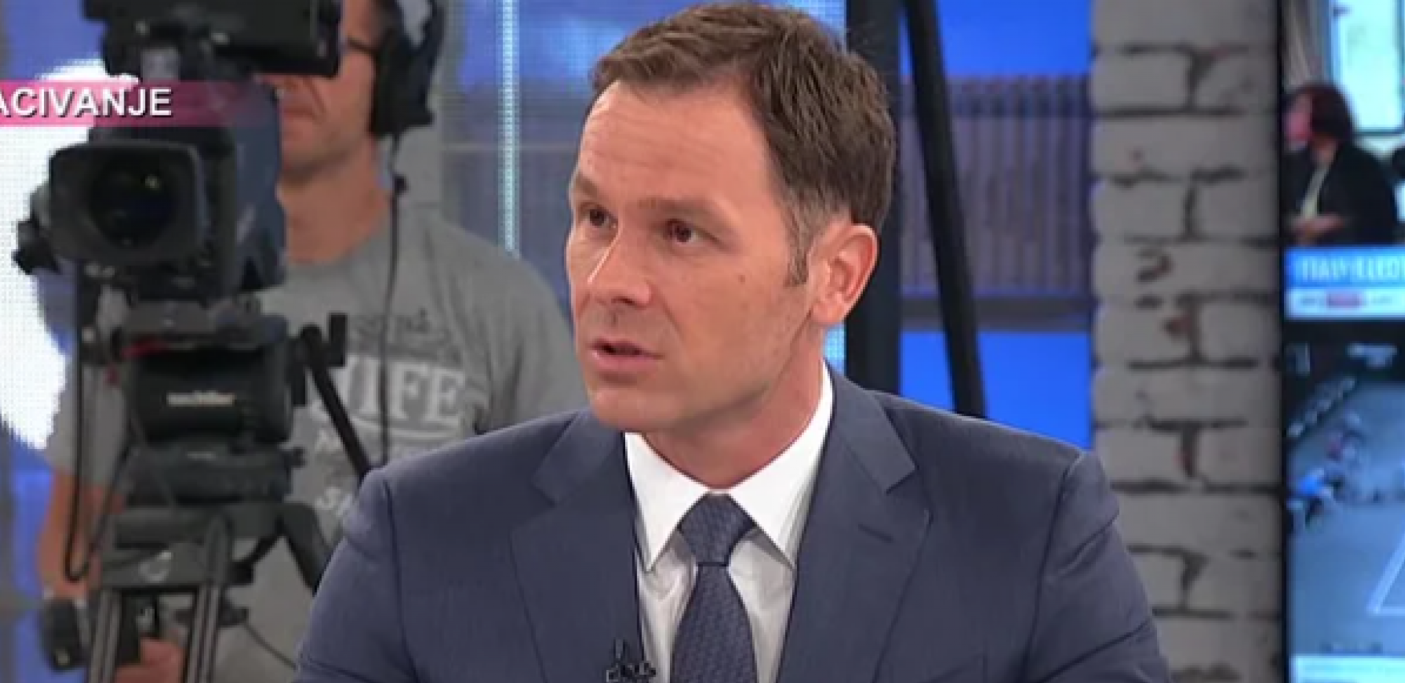 SJAJNE VESTI ZA GRAĐANE Ministar Mali detaljno o povišicama: Od 1. novembra penzije veće za 9 odsto, plate za 12,5