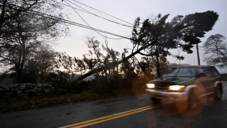SLUČAJNOST, ILI? Evo zašto najopasnije oluje počinju slovom "I"!