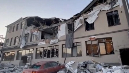 RAKETNI UDARI NANOSE OZBILJNU ŠTETU Stiže pomoć za stanovnike Hersonske oblasti