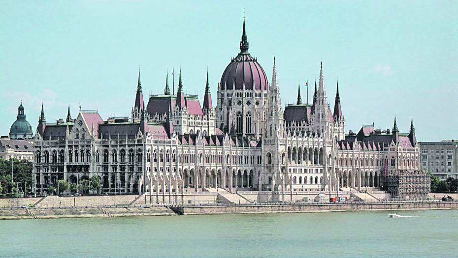 SUDAR DVA BRODA NA DUNAVU U MAĐARSKOJ Ima poginulih i nestalih