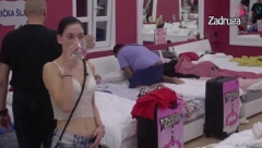NECA URINIRA UROŠU PO KREVETU! Skandalozne scene u Zadruzi, učesnici zgroženi prizorom (VIDEO)