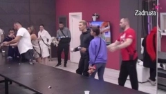 ZADRUGARI JE JEDVA ZAUSTAVILI Tresla se Bela kuća, Milica žestoko zaratila sa Božom