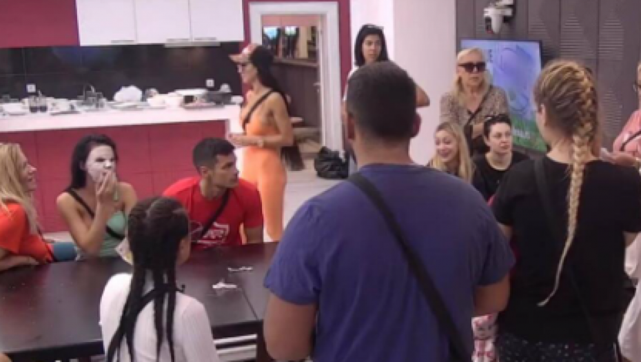 ŠOK ODLUKA Jovana napravila totalnu pometnju, evo ko je novi vođa