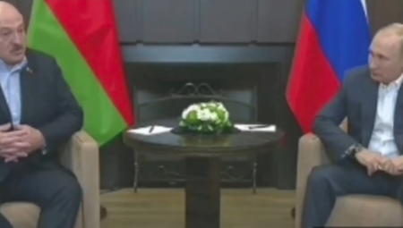 "PUSTI IH DA BEŽE"  Lukašenko savetuje Putina šta da radi sa Rusima koji ne žele u rat! (VIDEO)