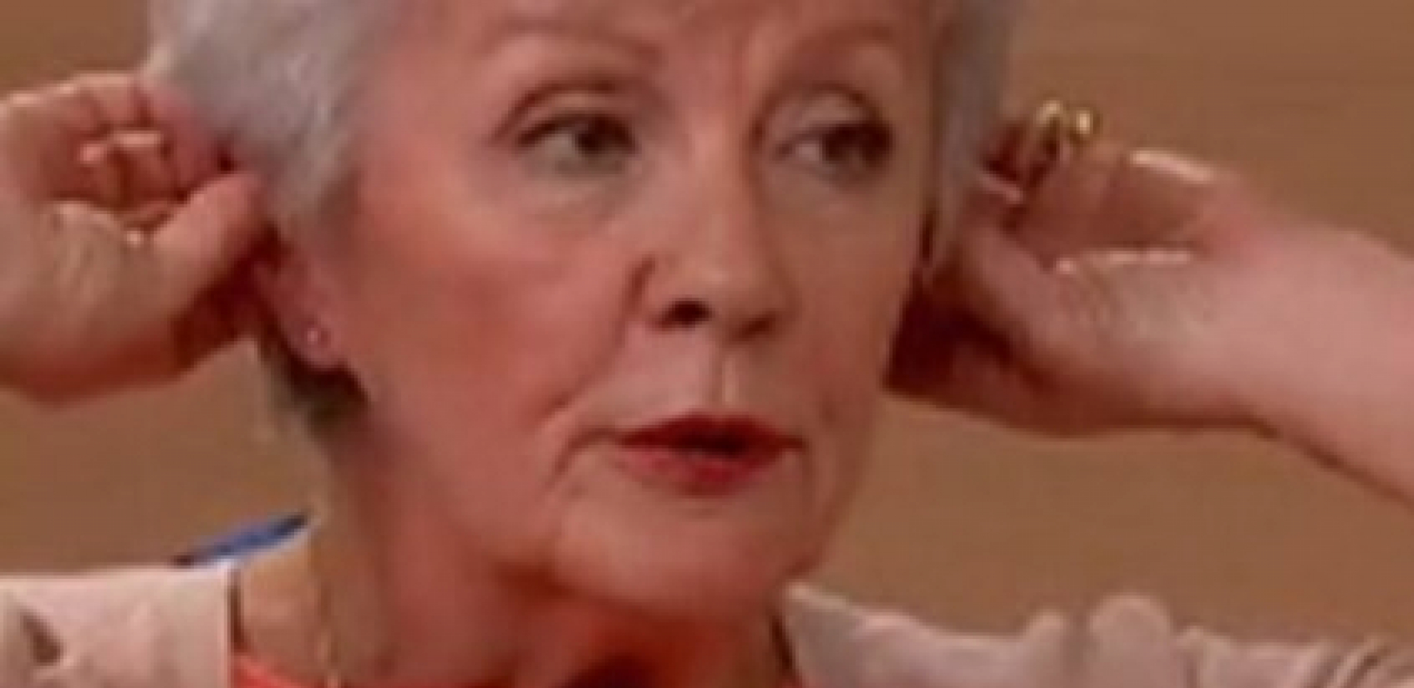 ČIM SE PROBUDITE, UČINITE OVO, BIĆE VAM ODMAH BOLJE Dr Aranđelović savetuje kako da se rešite glavobolje i hipertenzije