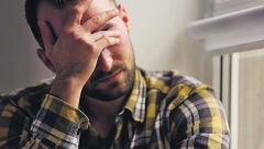 OVAJ TRIK SA JEZIKOM ZNAJU SVI VOJNICI Evo šta treba da uradite pre spavanja, da biste zaspali kao beba