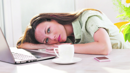 ZAŠTO STE HRONIČNO UMORNI? Prost metod da utvrdite zašto ste iscrpljeni, iako dovoljno spavate