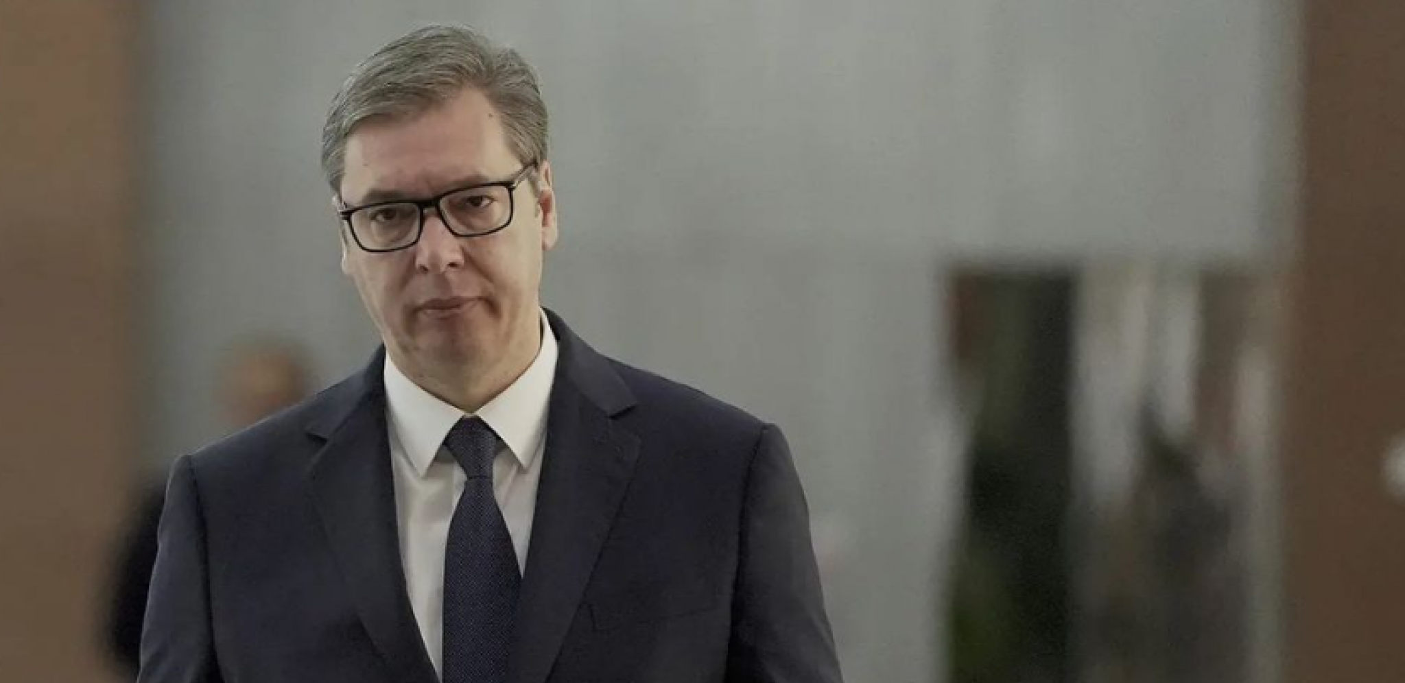 VUČIĆ ZNA PRAVI PUT KOJIM SRBIJA TREBA DA IDE! Levici i desnici puna usta Zapada i Rusije, a predsednik pažljivo odmerava situaciju