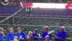 OVAJ DETALJ JE PROMAKAO SVIMA Mirka Federer izgrlila uplakanog Novaka Đokovića (VIDEO)