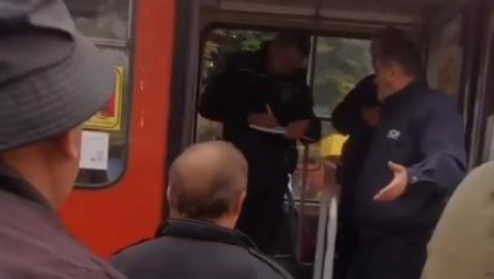 ZASTOJ U BULEVARU KRALJA ALEKSANDRA Vozač autobusa nokautirao vozača tramvaja, cela ulica stoji!