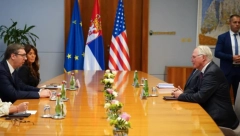 VUČIĆ SE SASTAO SA KRISTOFEROM HILOM: Razgovor o detaljima saradnje Srbije i Amerike (FOTO)