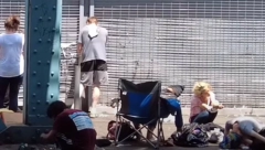 LJUDI SU U PANICI: Pojavila se nova droga na ulicama, izazvala jezu kod građana, prsti im crne i otpadaju, ubije po 15 zavisnika u jednom krugu