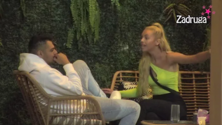 SLUŠAJ ŠTA TI PRIČAM, NIKADA ME NIKO NIJE PRAVIO BUDALOM DJ Tamaris nikada oštrija prema Adamu