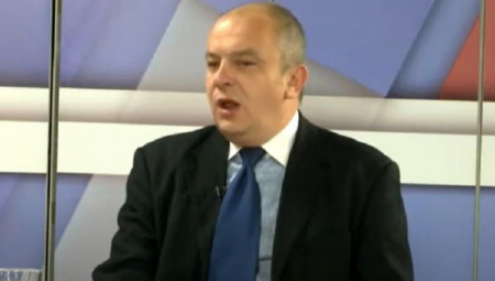 SUD UTVRĐUJE ODGOVORNOST ZA SMRT 51 OSOBE Direktor Gerontološkog centra u Nišu odobrio posetu iako je bila zabrana zbog epidemije!?