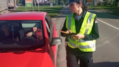 MENJA SE ZAKON O SAOBRAĆAJU Vozači, za ovih 18 prekšaja možete odmah ostati bez dozvole