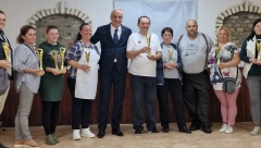 U ČAST KOLAČA LJUTOVA Gradonačelnik Bakić uručio nagrade pobednicama na drugoj ’Pogačijadi’