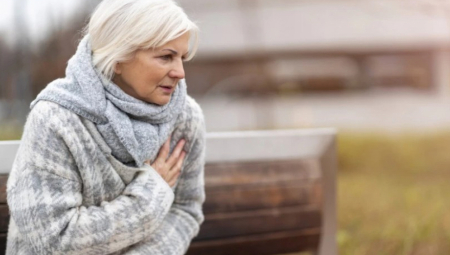 KOJA RUKA BOLI PRED INFARKT Srčani udar najavljuje ovaj rani simptom, sprečite smrt