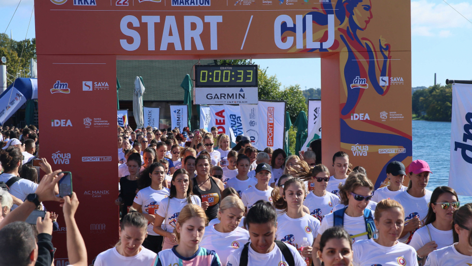 SPEKTAKL NA ADI CIGANLIJI Olivera Jevtić najbrža, dame iz Beograda poslale sjajnu sliku u svet (FOTO/VIDEO)