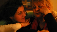 "ROĐENI OTAC ME SILOVAO, NEĆU VIŠE DA ĆUTIM": Ćerka slavnog glumca šokirala izjavom, bila je rastrzana između poriva da mu udovolji ili da ga ubije