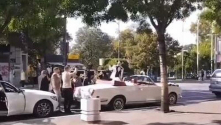 ŠOU U CENTRU BEOGRADA Mladoženja u transu, trubači gruvaju, a da vidite mladinu reakciju (VIDEO)