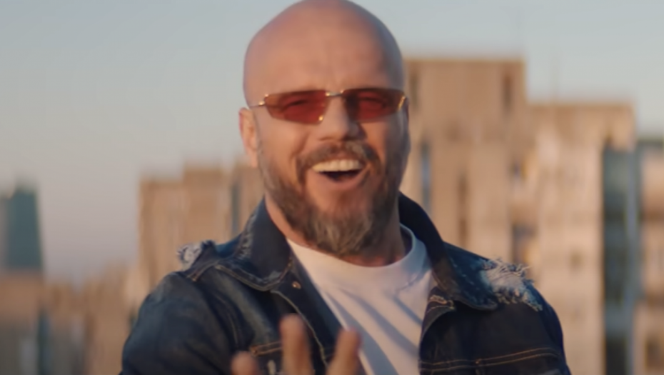 Surova dominacija dueta srpskog i hrvatskog pevača! Rajović i Zak sa "Kilometrima ljubavi" prvi u trendingu (VIDEO)