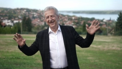 NEKA SE POZABAVE NADLEŽNE INSTITUCIJE! Miroslav Ilić viteški brani Radu Manojlović (FOTO)