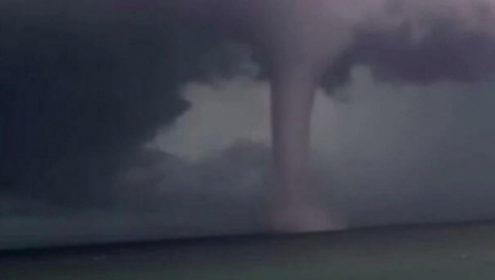 VODENI TORNADO U ITALIJI Beograđanin se našao u stravičnoj oluji u Toskani