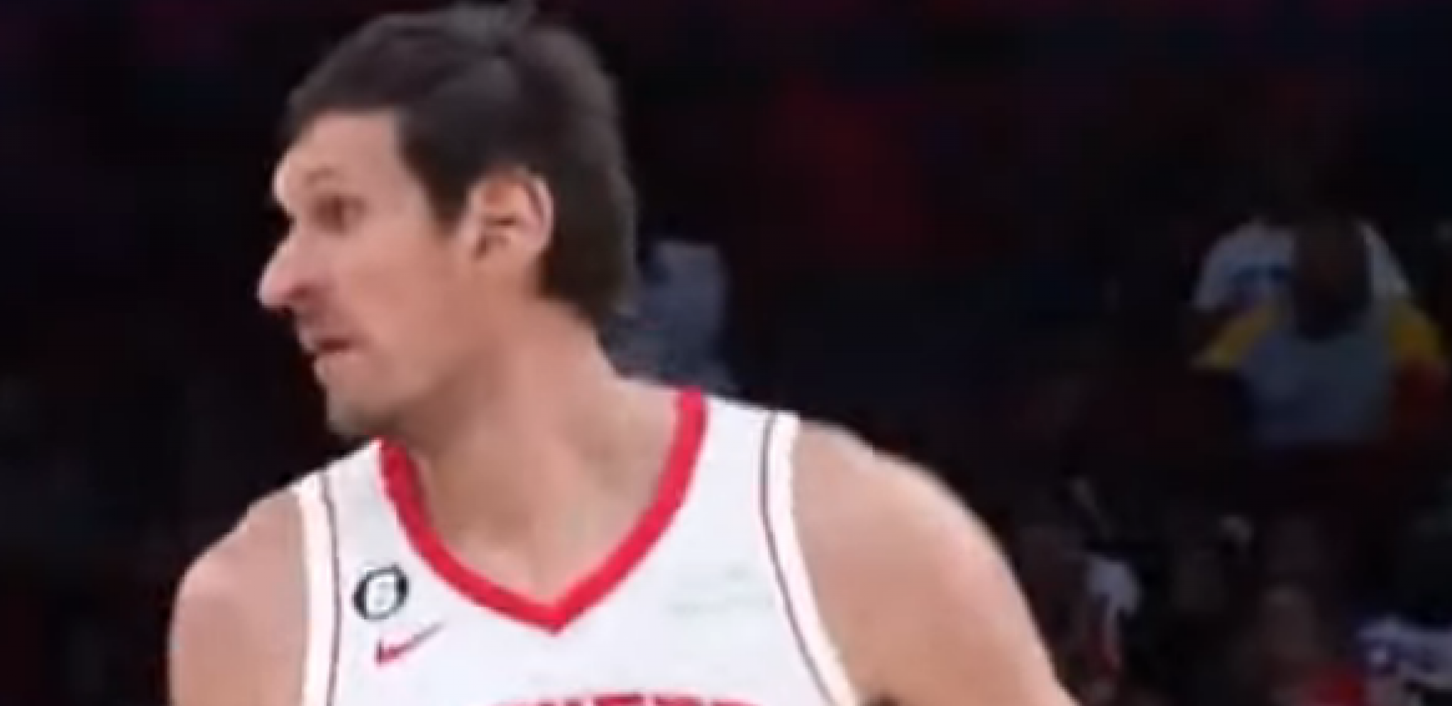 NE, OVO SE NE VIĐA SVAKOG DANA Cela hala navijala protiv svog tima zbog Bobija