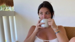 IMA DVE VAGINE, DVE MATERICE, I NEKONTROLISANE MENTRUACIJE Sa samo 18 godina ova devojka saznala je strašnu istinu!