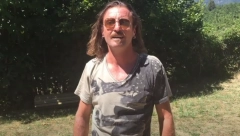 LUDA FUDBALSKA PRIČA Igrao je za Inter, zbog droge "padao", vodio buran život, a sada moleriše da bi preživeo