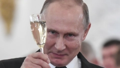 PUTINU "ZA PETAMA" Evo ko je čovek koji hoće da izvede na optuženičku klupu predsednika Rusije