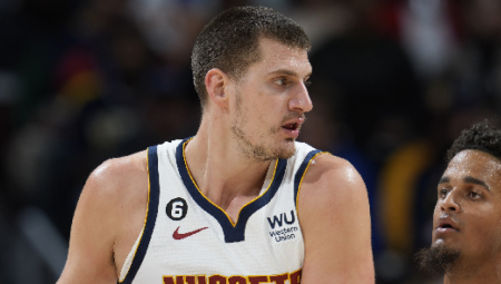 PRVI MEČ POSLE DEBAKLA Jokić zaigrao, pokazao da ima magiju - ovaj dan je mnogo dugo čekao (VIDEO)