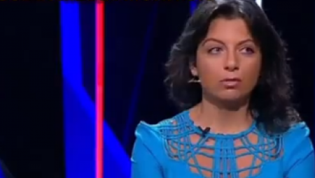 "UŽASNO, NISAM HTELA NI DA DOĐEM U EMISIJU" Putinova "gvozdena lutka" besna zbog povlačenja ruske vojske (VIDEO)