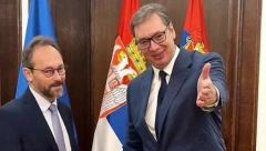 VUČIĆ SE SASTAO SA ŽIOFREOM Ključni razgovori uoči samita u Pragu