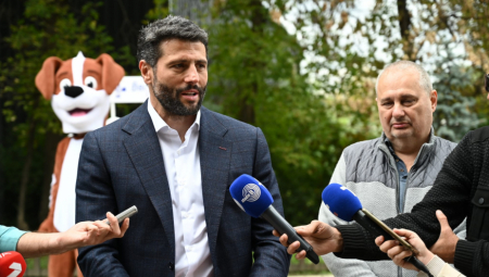 Šapić: Opremljen prostor za kućne ljubimce postaće standard u gradskim parkovima (FOTO)