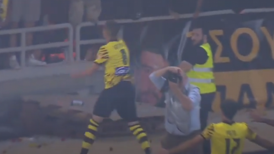 GOLČINA! Srbin pocepao mrežu na otvaranju novog stadiona - sve je gorelo zbog Mijata (VIDEO)