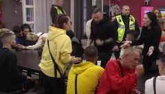 OTKRIVENO KO OSTAVLJA PRLJAVE GAĆE PO KUĆI Šokantna svađa u rijalitiju, javnost zgrožena šta je sve isplivalo