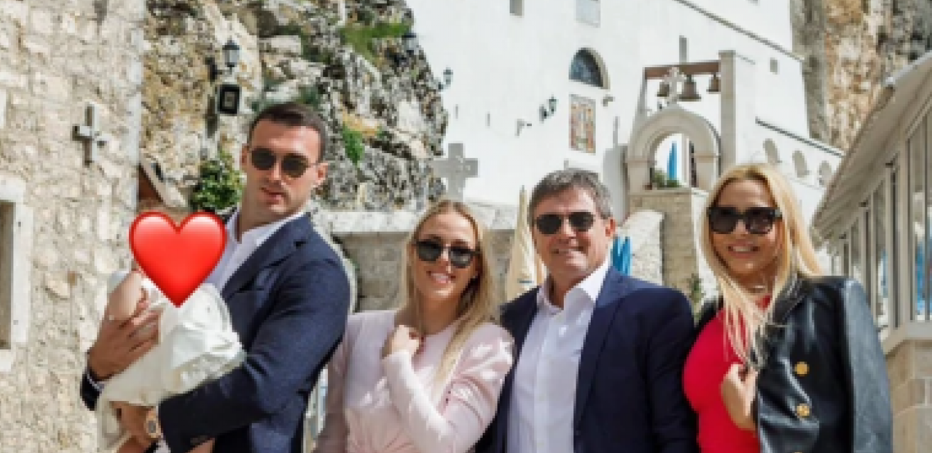 ĐORĐE SE OKUMIO SA PIKSIJEVOM PORODICOM Anastasijin bivši pozirao ispod Ostroga dok drži Stojkovićevu unuku (FOTO)