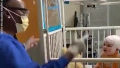 VIDEO KOJI JE RASPLAKAO I RAŽNEŽIO MNOGE Majka u dečijoj bolnici snimila kako medicinska sestra zabavlja njenu bebu, žena za primer!