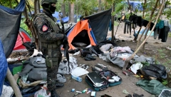 AKCIJA UDARNE GRUPE I ŽANDARMERIJE! Specijalci u cik zore uleteli u šumu na obali Tise!