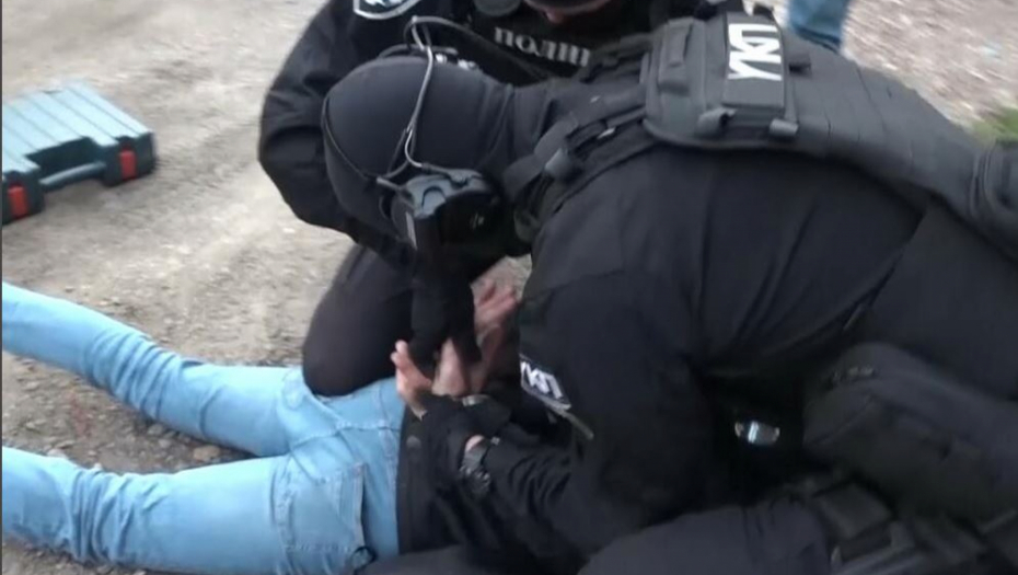 UHAPŠEN NASILNIK IZ GADŽINOG HANA Tukao muškarca sa kojim se sudario, pa bacao stolice na lekare!