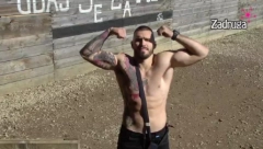 POSKIDALI SE ZADRUGARI Devojke pale u trans kada su videle telo ovog cimera, bokser ostavlja bez daha (FOTO)