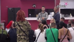 SVAĐA SE NASTAVLJA Sanja Grujić stavile sve na svoje mesto, oplela po devojkama