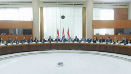 POČEO MINISTARSKI SASTANAK: Srbija, Austrija i Mađarska o migracijama