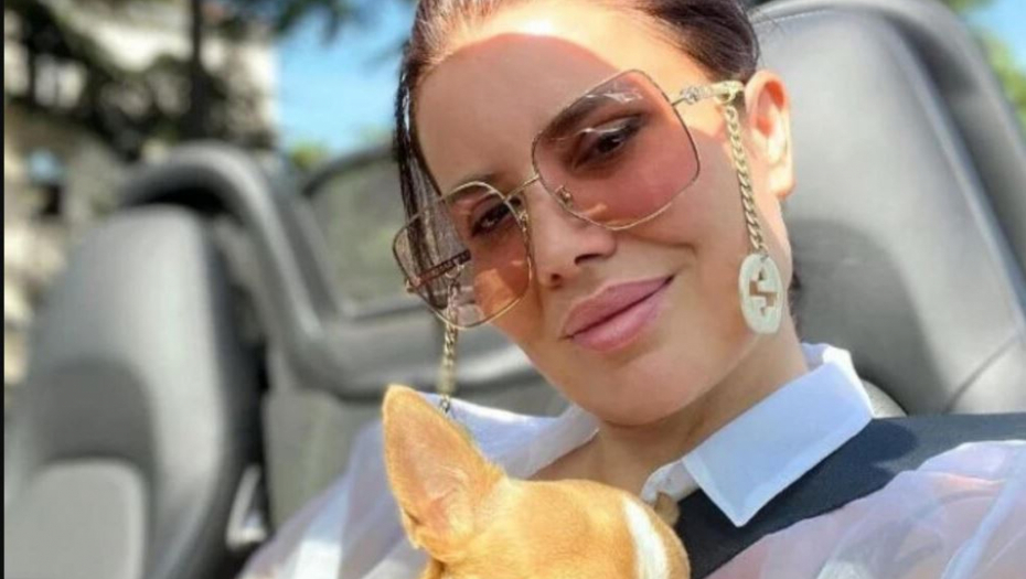 ISPLIVALA NIKAD VIĐENA FOTKA Ovako je Alis Adaktar izgledala pre svih operacija (FOTO)