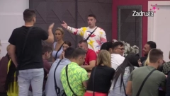 HAOS ZA CRNIM STOLOM Zadrugari raskrinkali Adama i Anu Spasojević