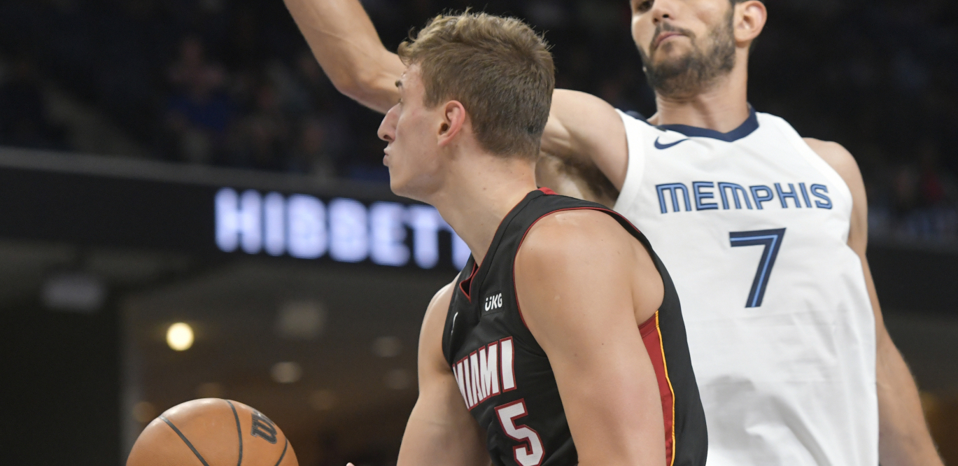 SRBIJA IMA NOVU ZVER U NBA Nikola Jović još jednom brutalan, bio je na korak do dabl-dabl učinka (VIDEO)