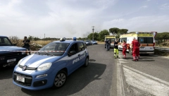 TEŠKA SAOBRAĆAJKA KOD VENECIJE Kombi se zakucao u kamion, šestoro poginulo, jedna osoba preživela!