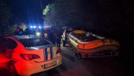 JOŠ SE TRAGA SE ZA DEVOJČICOM (7) i DEČAKOM (2.5) Stigli ronioci iz Bijele, okupila se rodbina i prijatelji porodice (VIDEO)